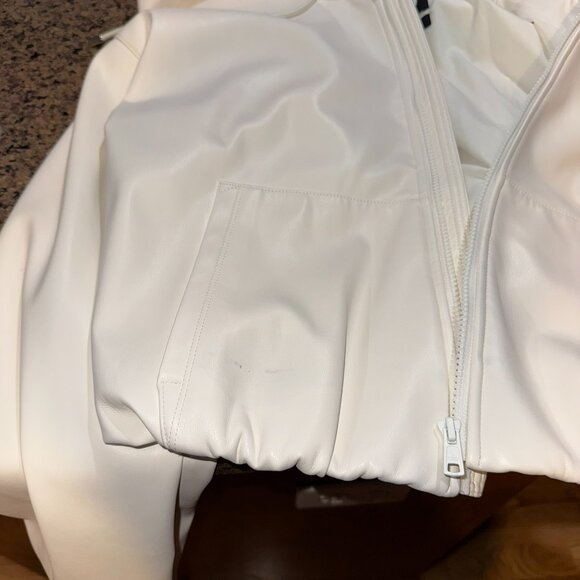 ALO Yoga Cream Bomber Jacket - Picture 5 of 7